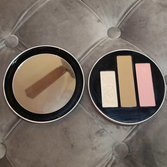 MAC Limited Edition Jeremy Scott Cheek Palette - Picture 2 of 2